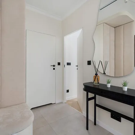Prandoty Stylish With Balcony & Parking In Cracow Old Town By Renters Prestige Apartment *