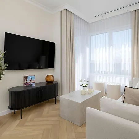 Apartment Prandoty Stylish With Balcony & Parking In Cracow Old Town By Renters Prestige Krakau